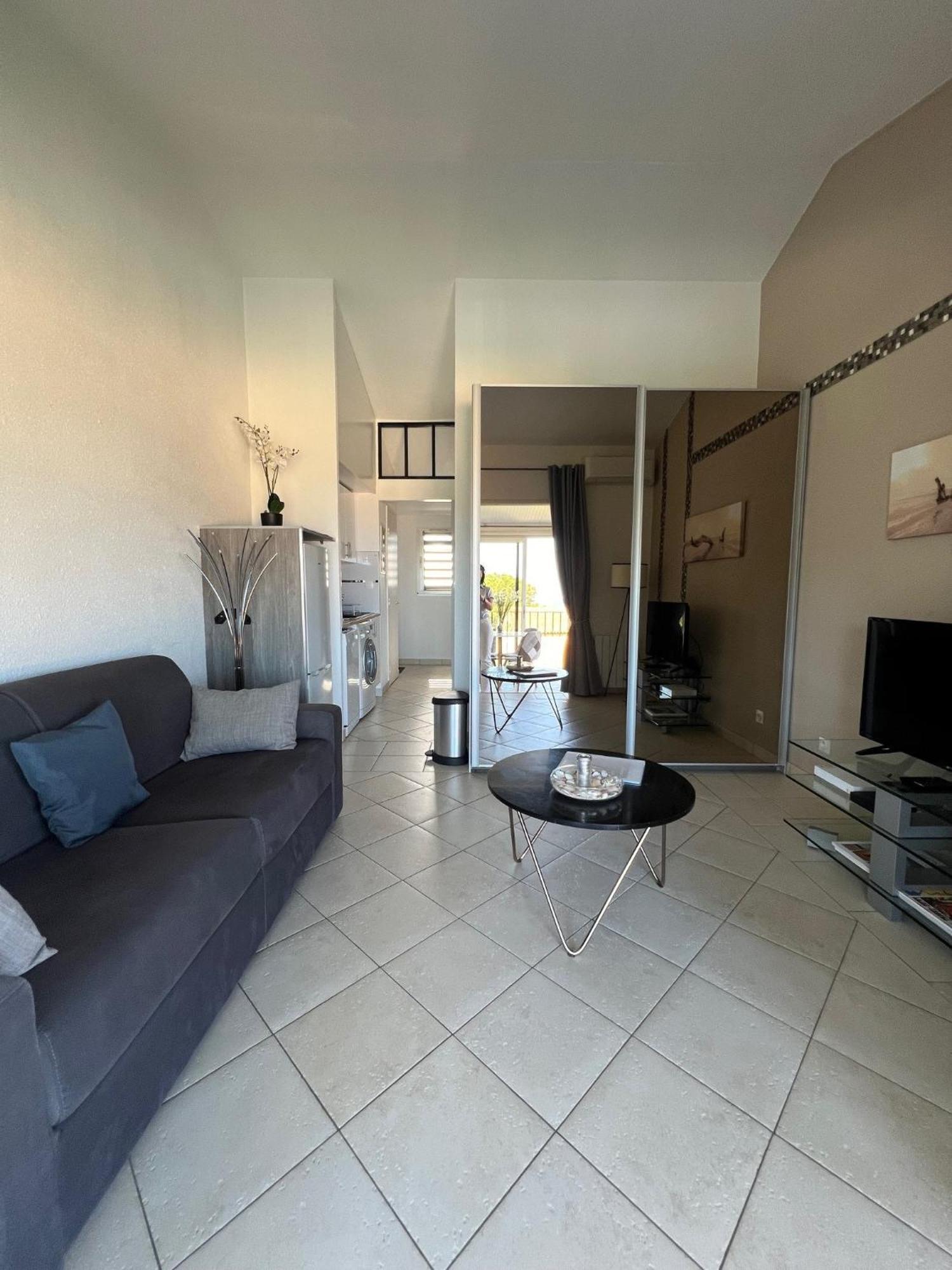 Appartement Vue Mer Golfe De Saint-Tropez Cogolin Exteriör bild